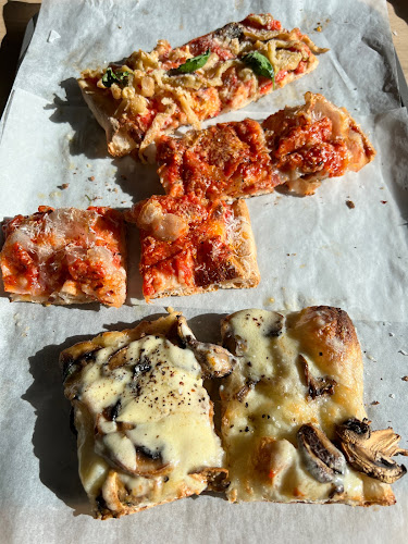 Pizzeria Årsta Open Times