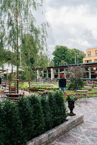 Blå Porten - Restaurang & Café Phone number