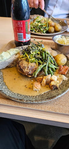 Gunnar Engellaus v 8, 418 78 Göteborg