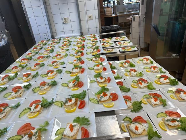 Opinii despre 2 Rum & Kök în Surahammar - Gastronomi och hotellverksamhet