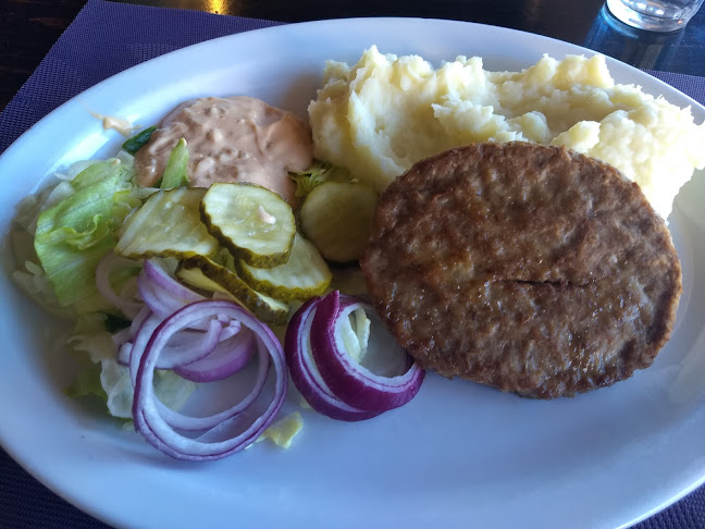 Comentarii opinii despre Charlie