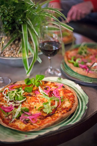 Opinii despre Dryck Vinbar în Stockholm - Gastronomi och hotellverksamhet