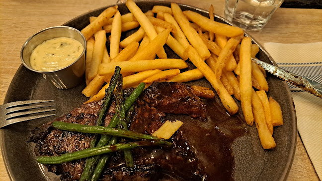 Upp Eller Ner - Gastronomi och hotellverksamhet