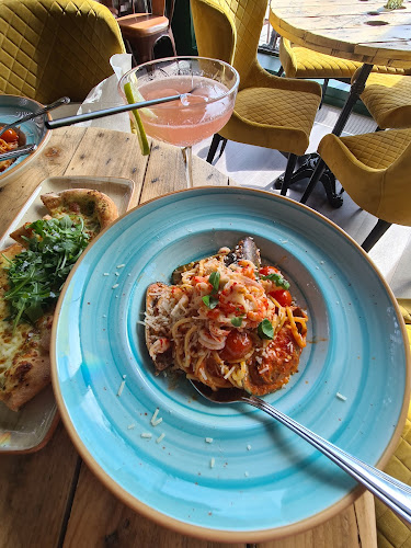 Aqua Vinetto Phone number