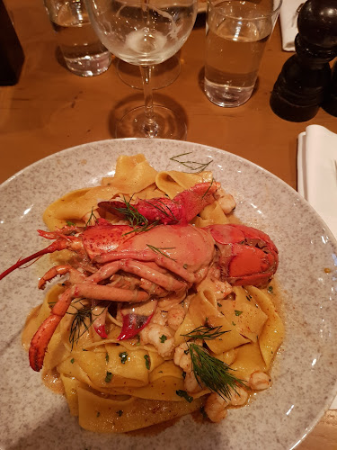 Taverna Brillo - Gastronomi och hotellverksamhet