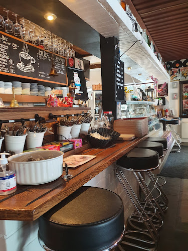 Chiefland Motell & Cafe i Sävsta Open Times