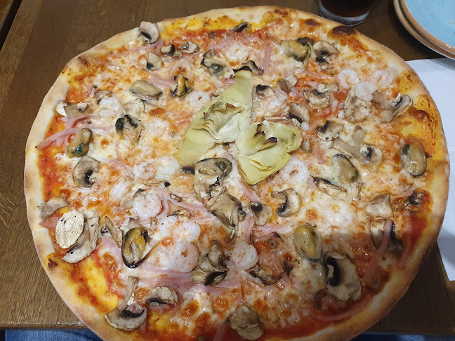 Comments and reviews of Pizzeria Ferrari