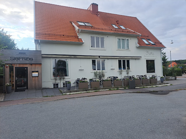 Sigfrids bistro, bageri och bar - Gastronomi och hotellverksamhet