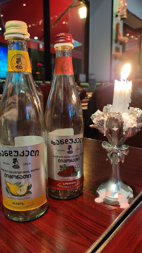 Tbilisis Hörna - Gastronomi och hotellverksamhet