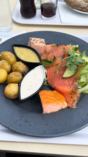 Reviews of Laxbutiken Ljungskile in Ljungskile - Gastronomi och hotellverksamhet
