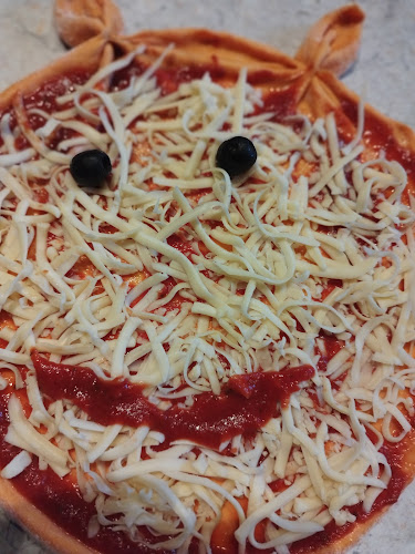 Marco Polo Pizzeria - Gastronomi och hotellverksamhet