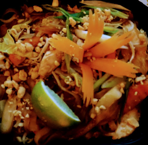 Ruen Thai - Gastronomi och hotellverksamhet