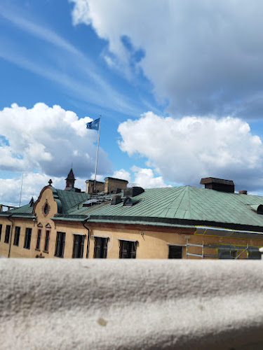 The Headless Swan - Gastronomi och hotellverksamhet