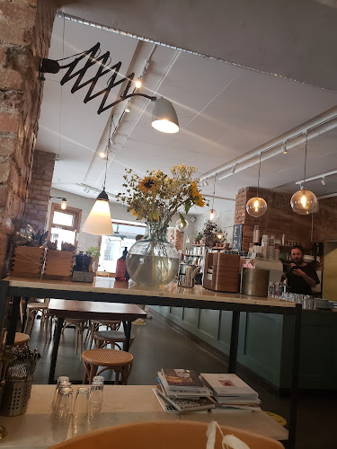 Café Pascal - Gastronomi och hotellverksamhet