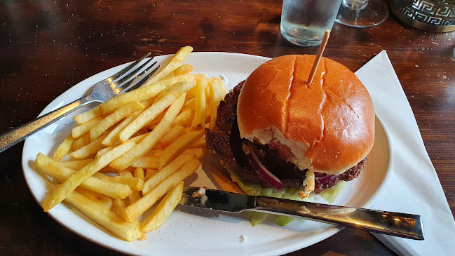 Opinii despre Restaurang Pizzeria Cimbris în Simrishamn - Gastronomi och hotellverksamhet