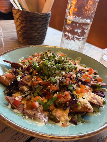 Comments and reviews of Scania