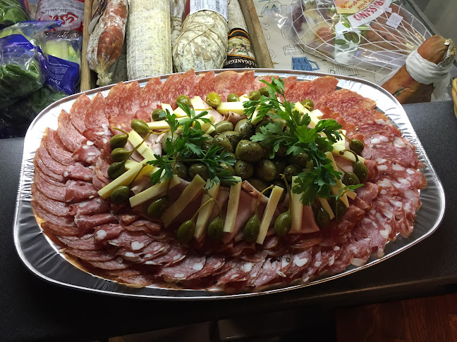 IL Piatto FC HB - Gastronomi och hotellverksamhet