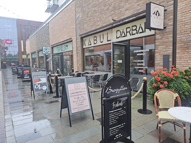 Kabul Darbar - Gastronomi och hotellverksamhet