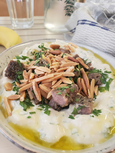 Mummus / Hummus & more Open Times