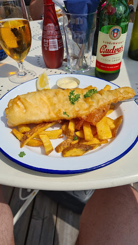 Opinii despre Hanöhus Beach Bar în Sölvesborg - Gastronomi och hotellverksamhet