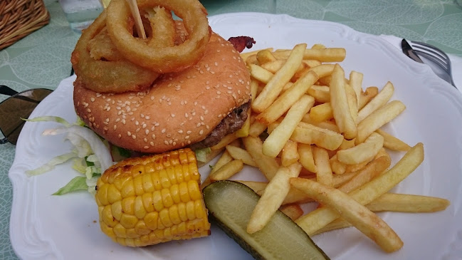 Lotsen Bar & Restaurang - Gastronomi och hotellverksamhet