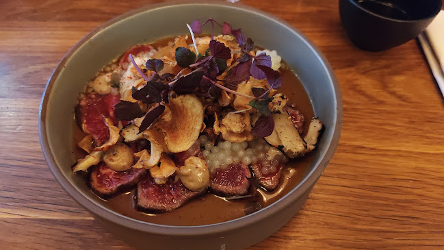 Namu - Gastronomi och hotellverksamhet