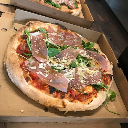 Opinii despre Aldo’s pizza och italienska delikatesser în Simrishamn - Gastronomi och hotellverksamhet