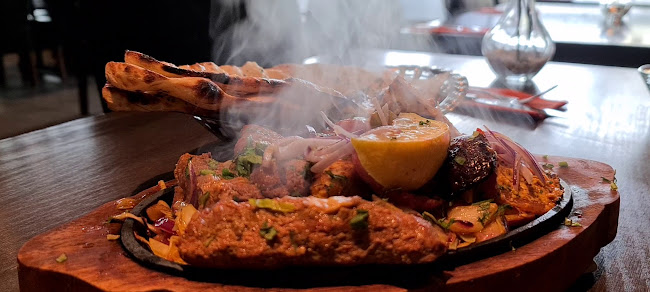 Daawat Masthugget - Indisk restaurang Phone number