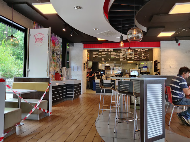 Bless Burgers - Gastronomi och hotellverksamhet