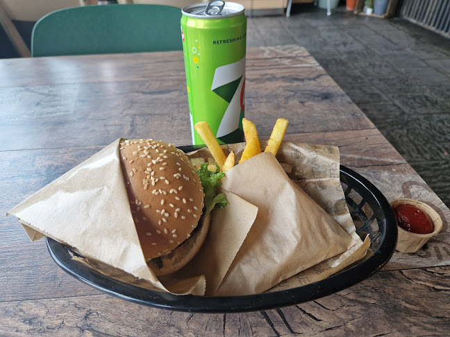 Kärra Burgers - Gastronomi och hotellverksamhet