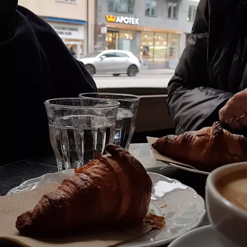 Café - Gastronomi och hotellverksamhet