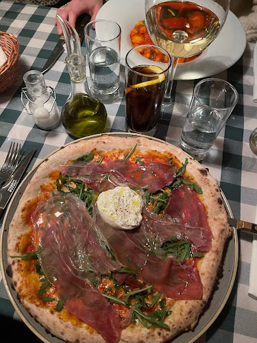 Comentarii opinii despre Capridue's Bakficka