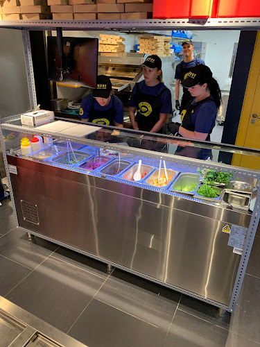 Opinii despre Crust Pizza Lab în Malmö - Gastronomi och hotellverksamhet