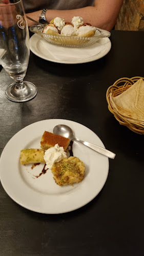 Le Baron Restaurang & Pizzeria Phone number