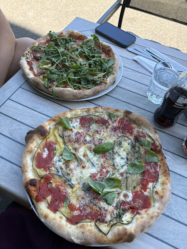 Opinii despre Aldo’s pizza och italienska delikatesser în Simrishamn - Gastronomi och hotellverksamhet