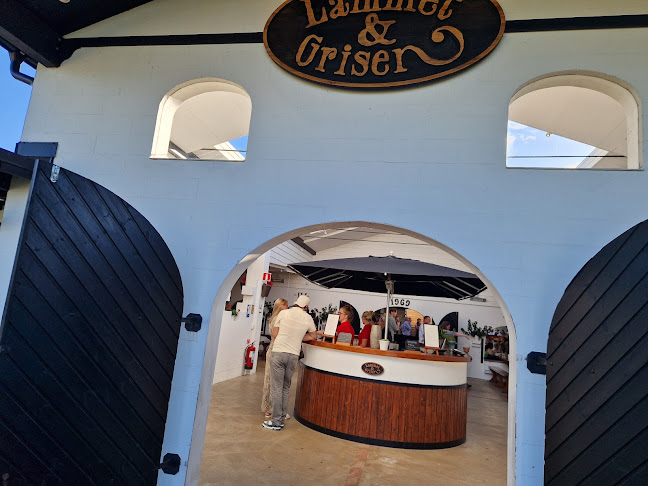 Comments and reviews of Lammet & Grisen