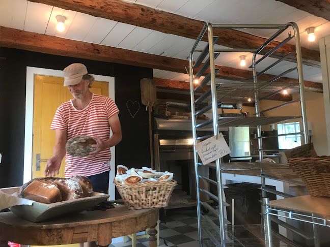 Comments and reviews of Hagaslätt - Hembageri och Logi