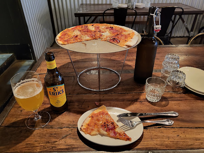 Crispy Pizza Bistro - Vasastan - Gastronomi och hotellverksamhet