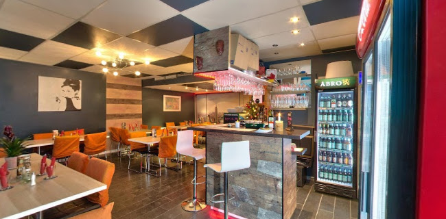 Hot & Fresh Pizzeria - Gastronomi och hotellverksamhet