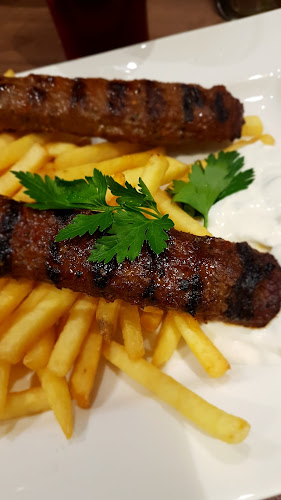 GREKISKA grill & bar - Gastronomi och hotellverksamhet