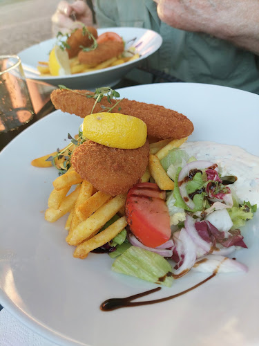 Simons Bar & Kök - Gastronomi och hotellverksamhet