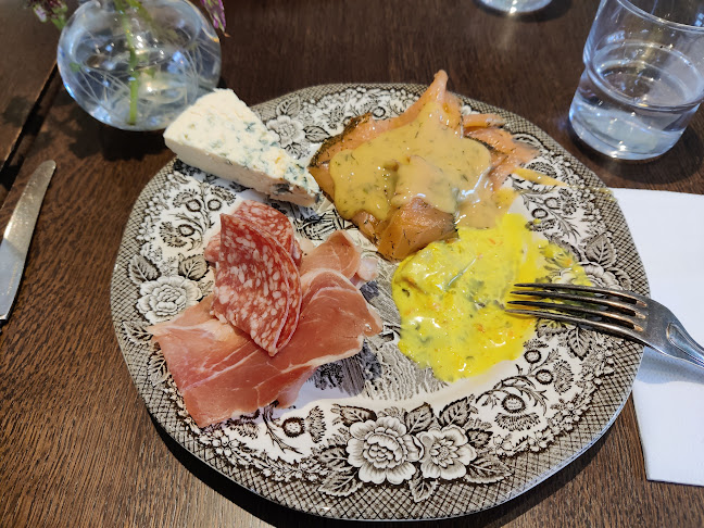 Fanny Udde Bistro - Gastronomi och hotellverksamhet