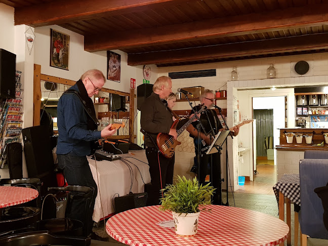 HUSBY-SJUTOLFTS-SÄVSTA 1, 749 50 Ekolsund