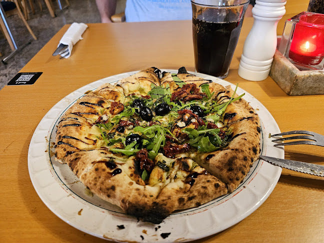 Kiviks Restaurang & Pizzeria - Kivik