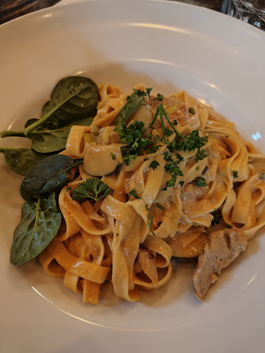 Reviews of Roy's Mat o Bar in Helsingborg - Gastronomi och hotellverksamhet