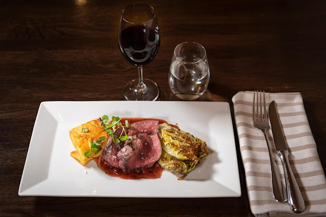 Ardbeg Embassy - Gastronomi och hotellverksamhet