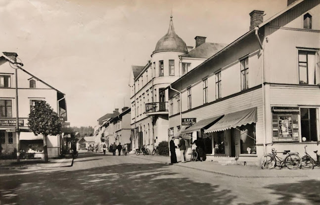 Opinii despre Nya Babylon Pizzeria în Degerfors - Gastronomi och hotellverksamhet