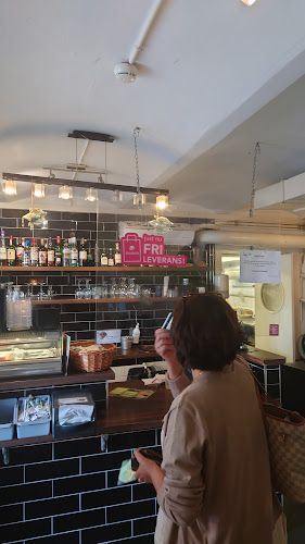 GinnDee Sushi & Wok Phone number