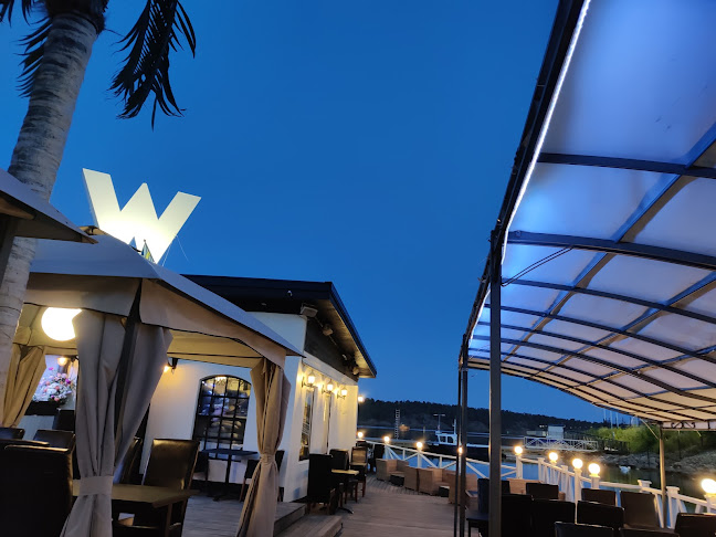 Waterfront restaurang beach bar - Gastronomi och hotellverksamhet