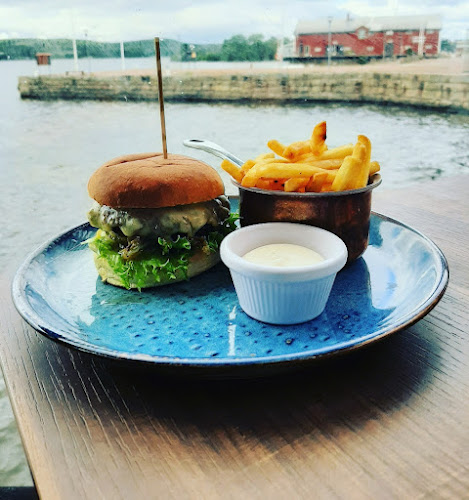 Opinii despre Olssons Brygga în Arvika - Gastronomi och hotellverksamhet